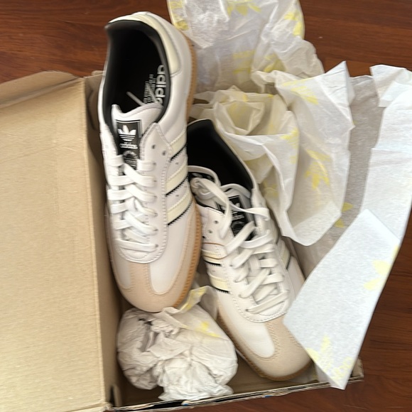 NWT/NIB Adidas SAMBA OG - Picture 4 of 4